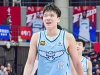 开云体育电脑版-包含杨瀚森顶住鹈鹕双塔冲击奉上夏联含金量最高一战？的词条