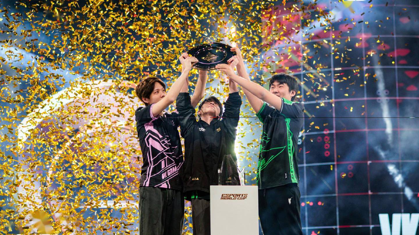 电竞世界杯《DOTA2》：TS战队再次夺冠获100万美元奖金