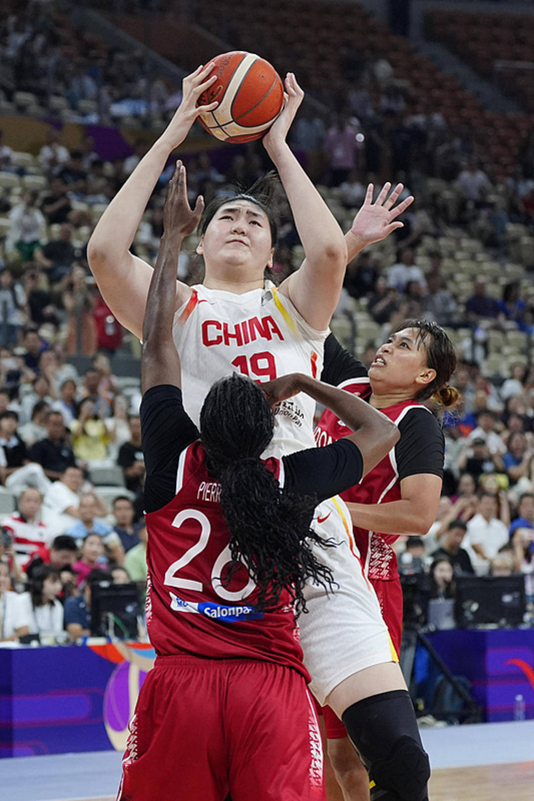 包含亚洲杯-张子宇11分钟13分中国女篮狂胜印尼51分的词条