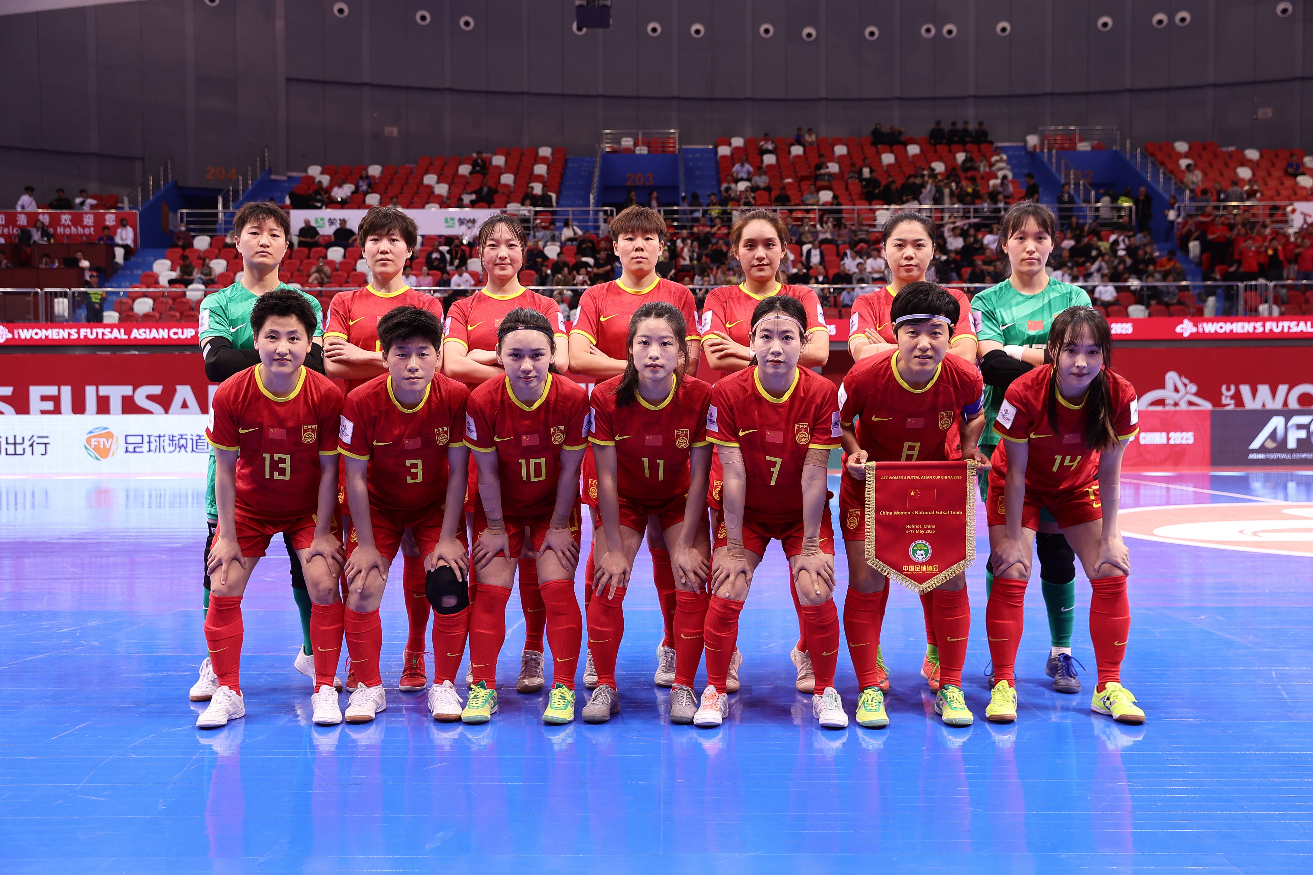 国内女足赛事中，一场激烈的对决引发关注